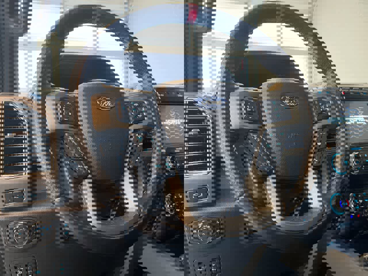 Used 2019 Ford F150 Raptor w/ Equipment Group 802A Luxury image 14