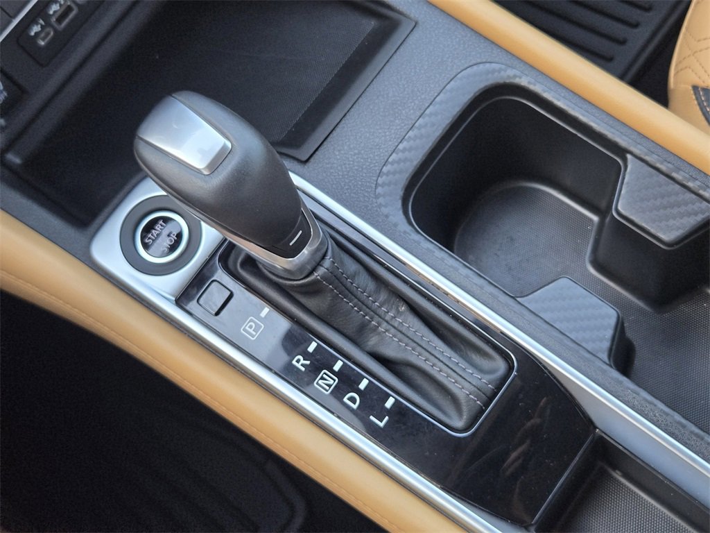 Used 2024 Nissan Sentra SV w/ SV Premium Package image 18