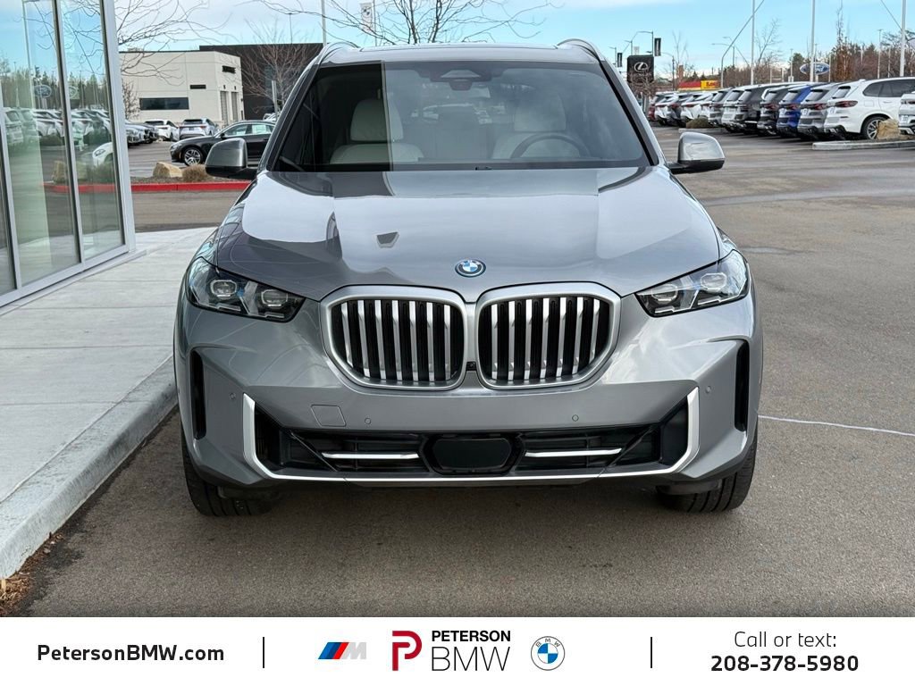 Used 2024 BMW X5 xDrive50e w/ Premium Package image 3
