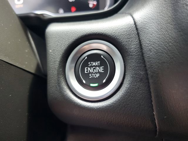 Used 2024 GMC Yukon SLT w/ SLT Luxury Package RWD image 24