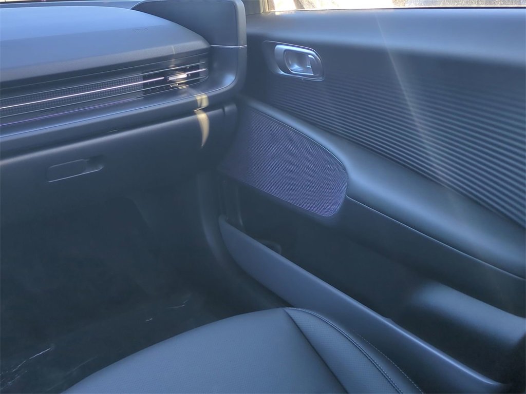 New 2025 Hyundai Ioniq 6 Limited image 18