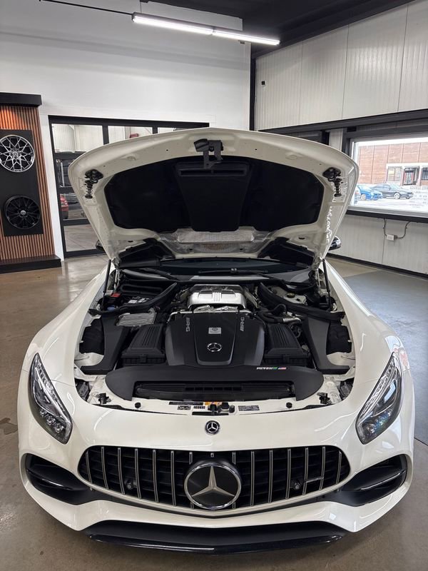 Used 2018 Mercedes-Benz AMG GT Roadster w/ Lane Tracking Package image 49
