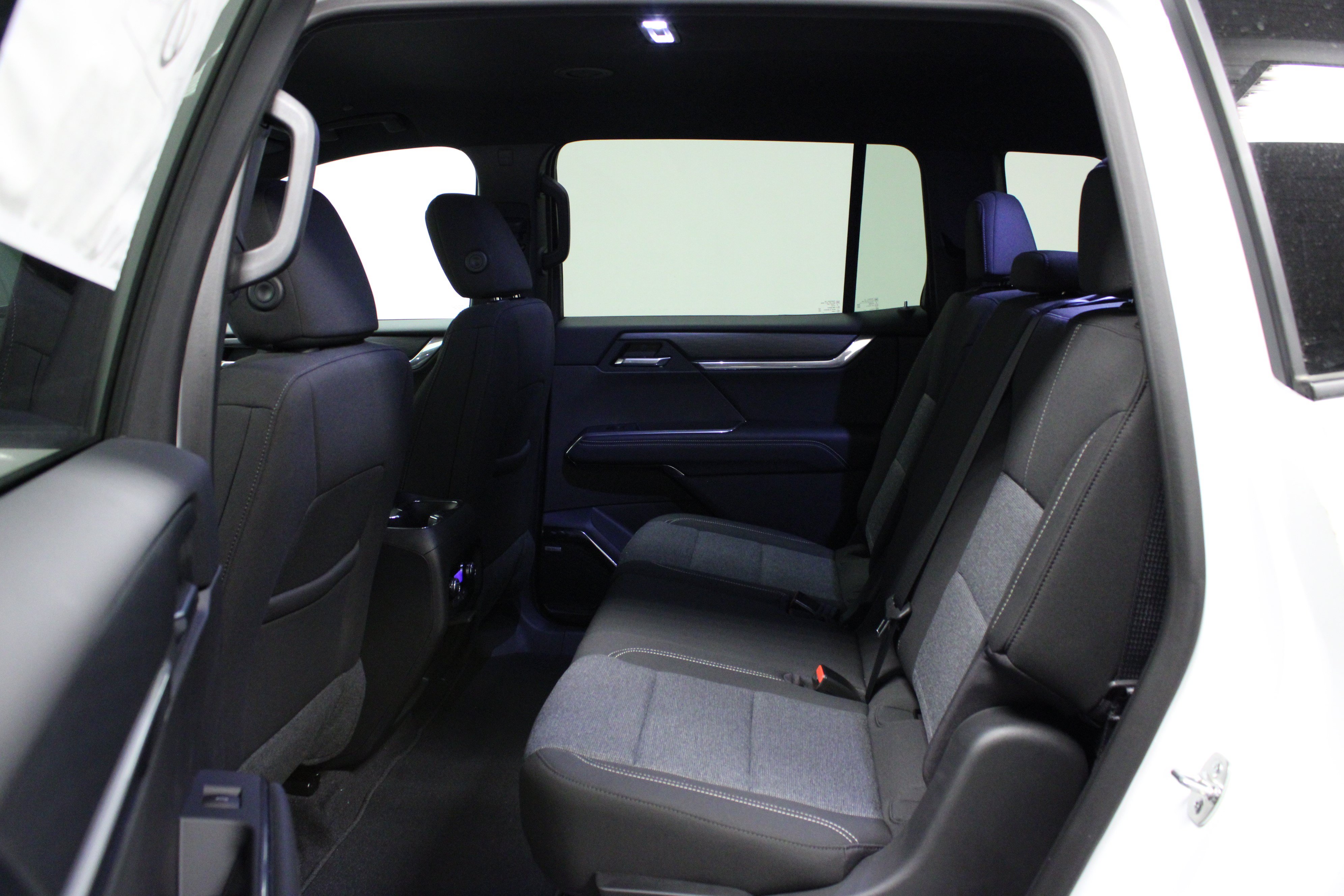 New 2025 GMC Acadia Elevation FWD image 12