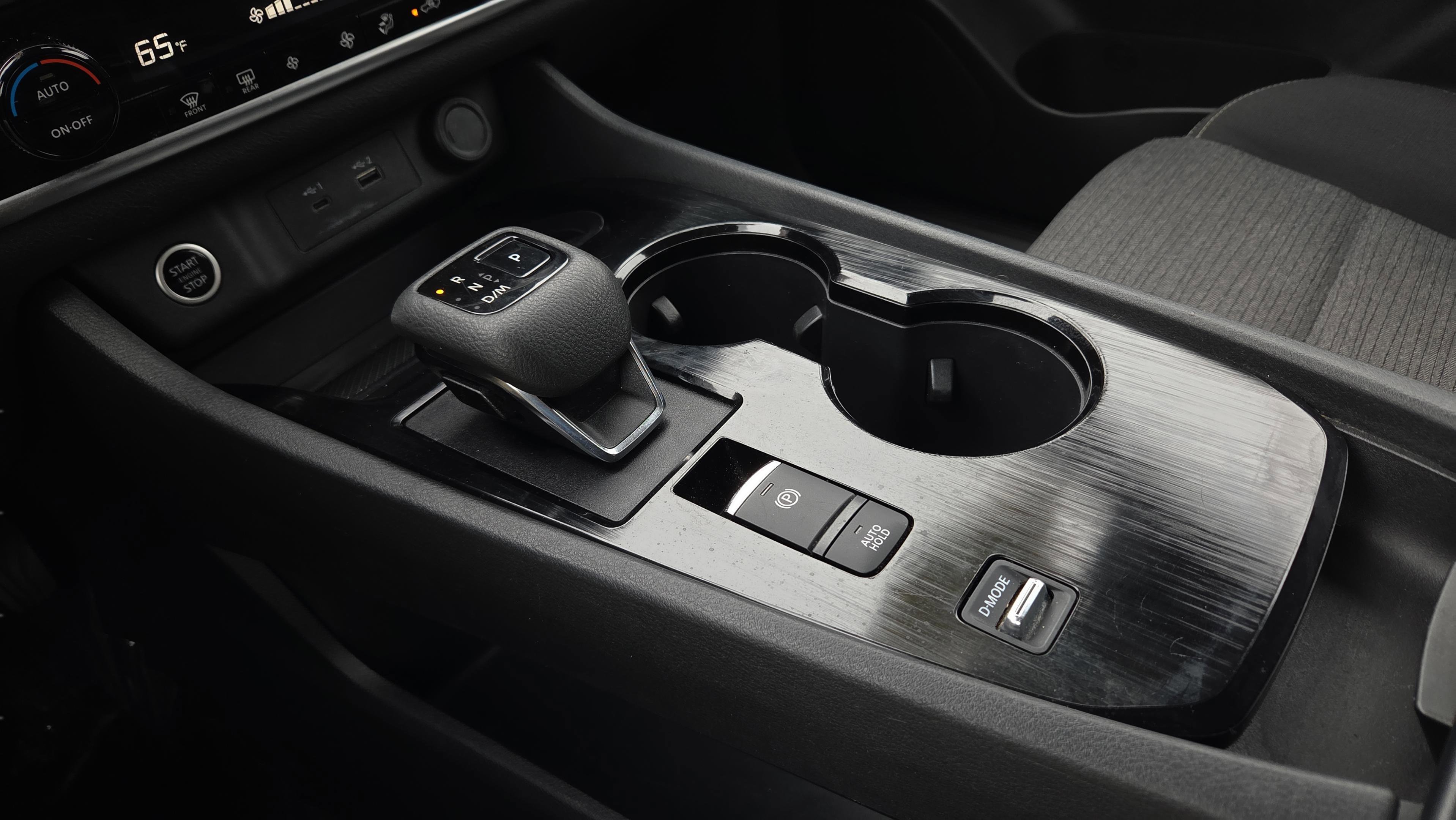 Used 2023 Nissan Rogue SV image 19