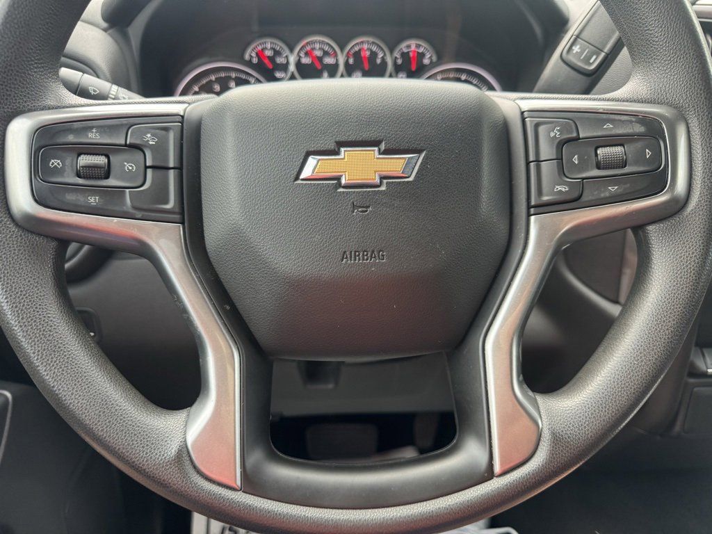 Used 2022 Chevrolet Silverado 1500 Custom w/ LPO, Blackout Package image 17