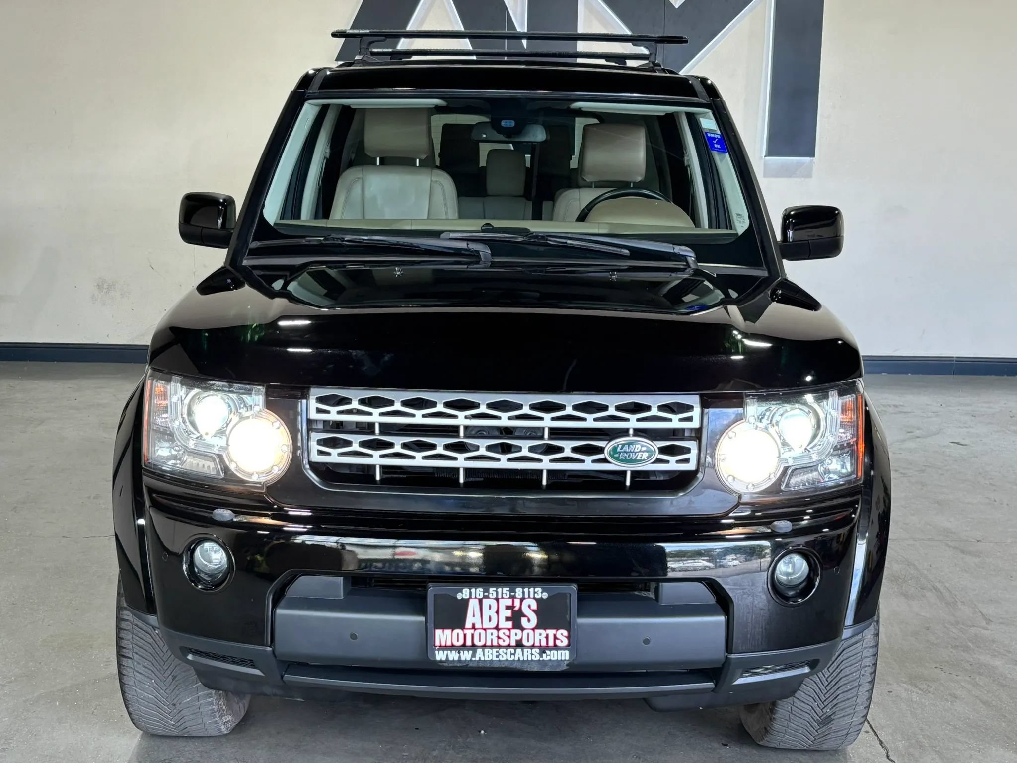 Used 2011 Land Rover LR4 HSE LUX AWD/4WD image 3