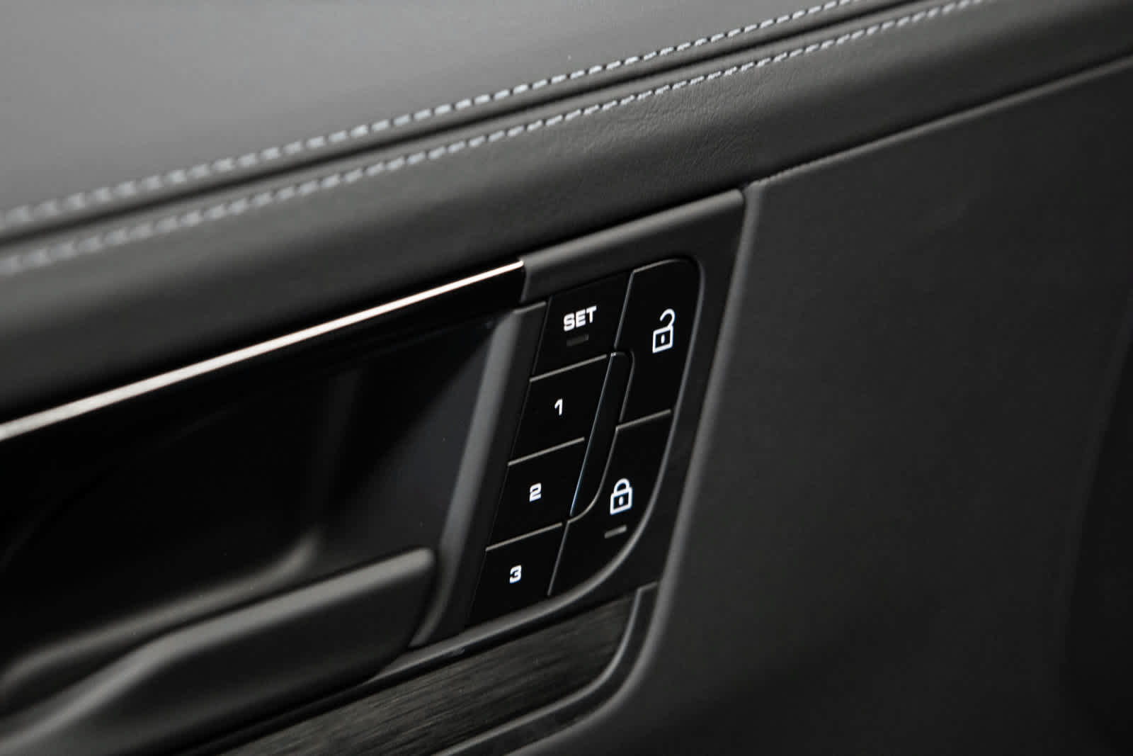 New 2026 Porsche Cayenne GTS AWD/4WD image 21