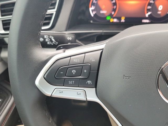 Used 2024 Volkswagen Atlas Peak Edition SE image 14