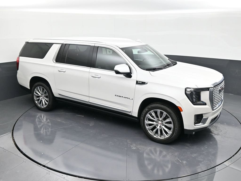 Used 2022 GMC Yukon XL Denali image 18