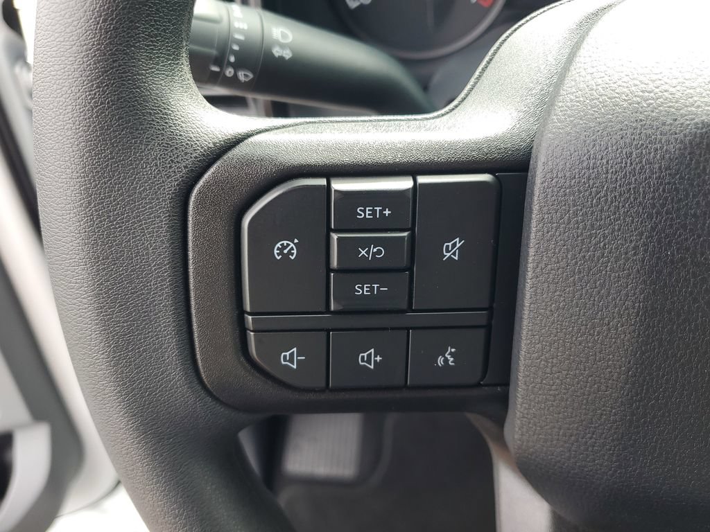 Used 2025 Ford F350 XLT w/ FX4 Off-Road Package AWD/4WD image 18