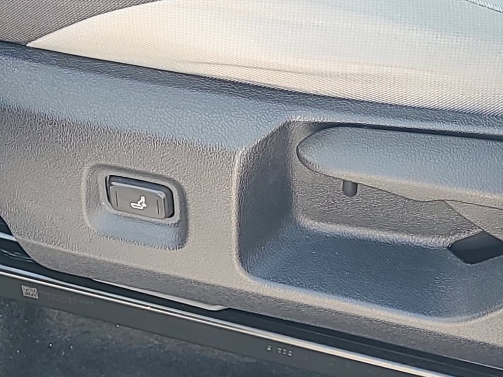 Certified 2025 Toyota Tacoma TRD Sport RWD image 16