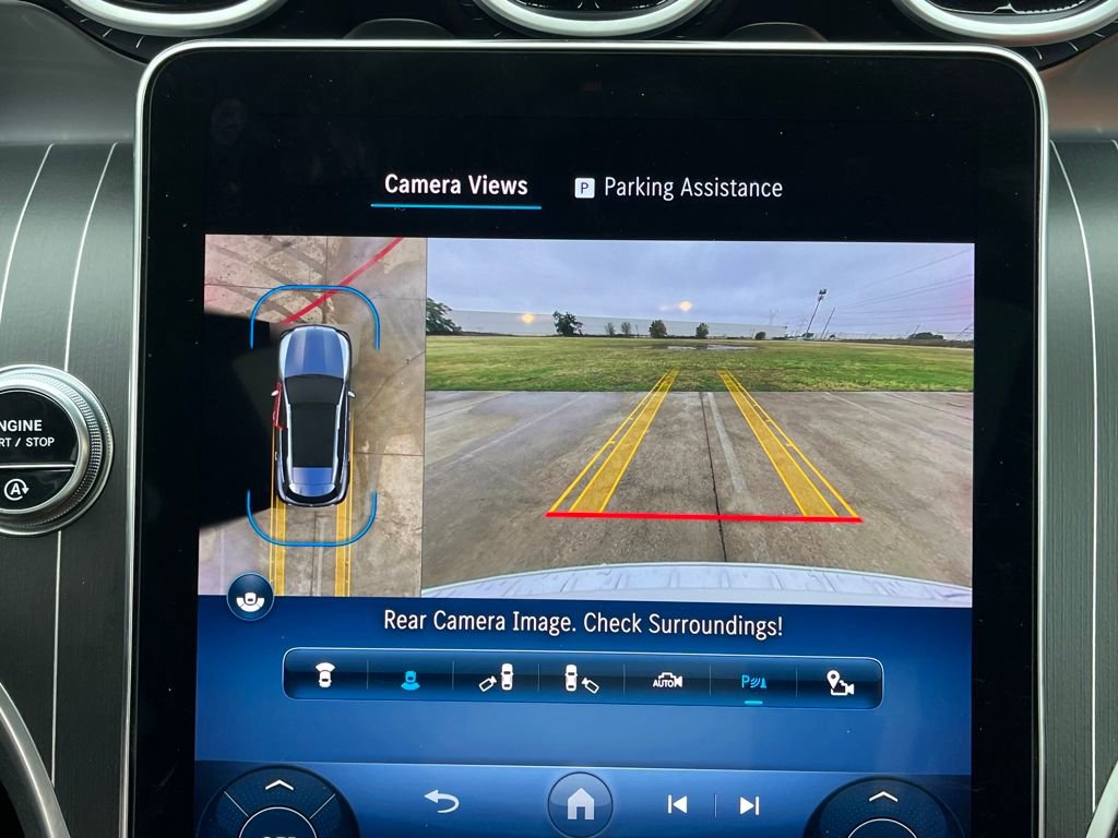 Used 2024 Mercedes-Benz GLC 300 4MATIC image 16