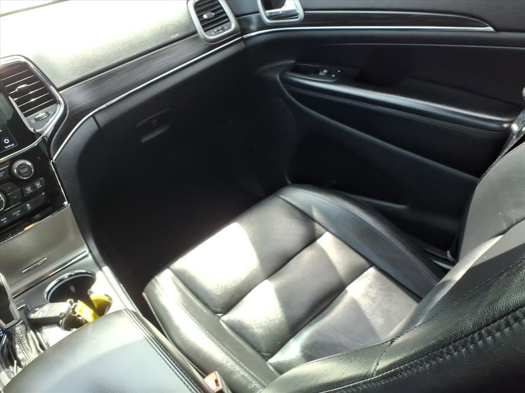 Used 2020 Jeep Grand Cherokee Limited image 16