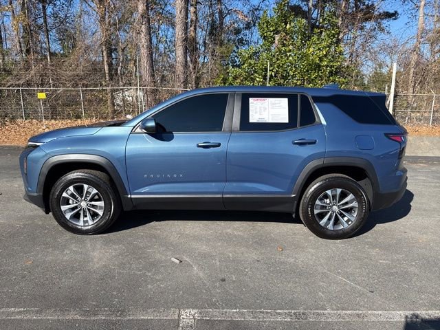 Used 2026 Chevrolet Equinox LT image 2