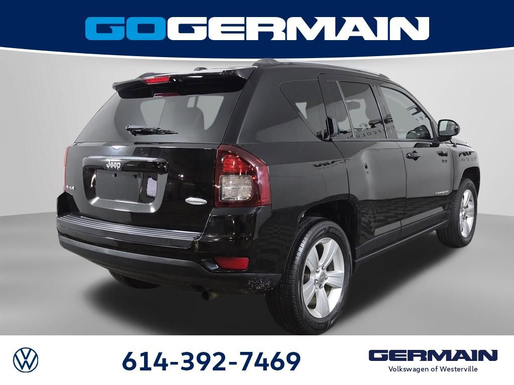 Used 2015 Jeep Compass Latitude image 9