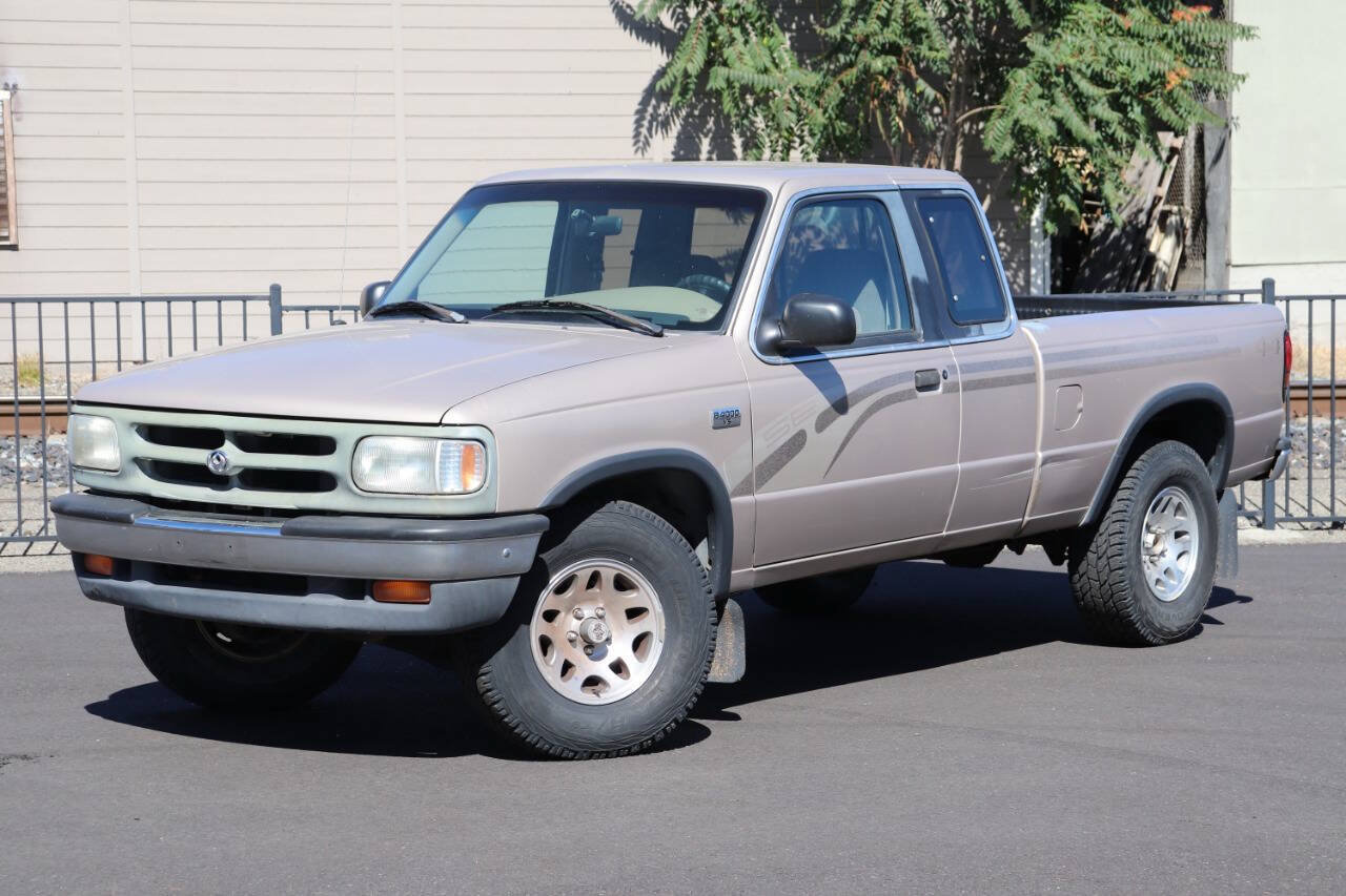 Used 1997 MAZDA B-Series Pickup 4x4 Cab Plus B4000 image 4