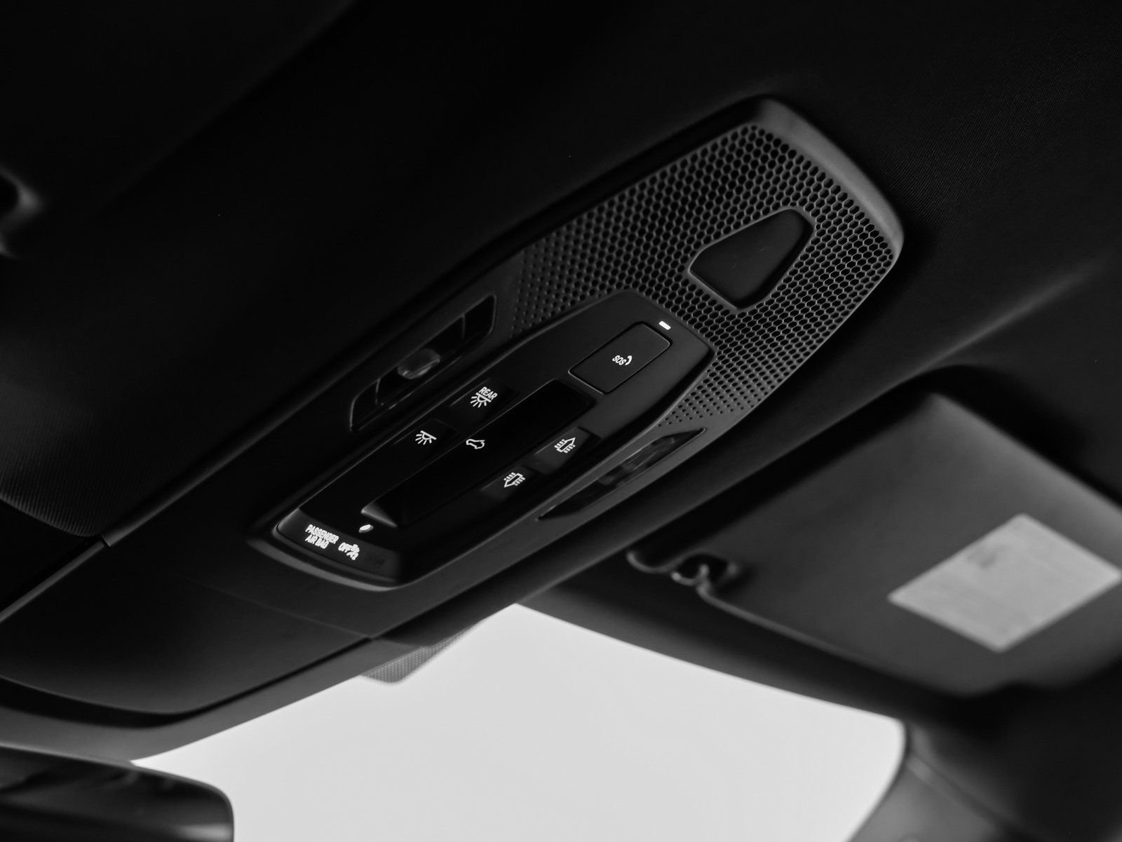 Certified 2025 Porsche Macan 4S Electric image 29