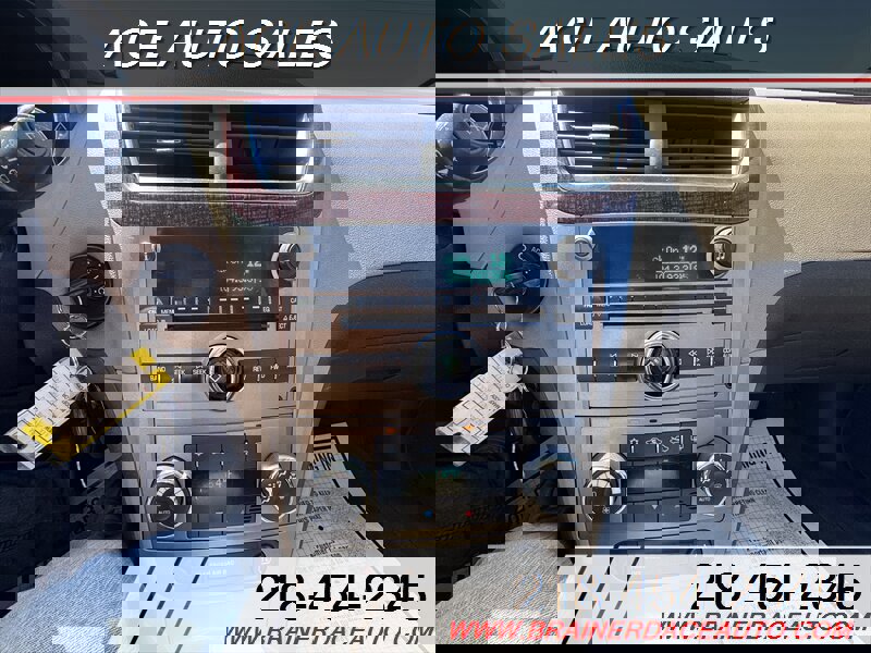 Used 2009 Chevrolet Malibu LTZ w/ HFV6 Engine Package image 12