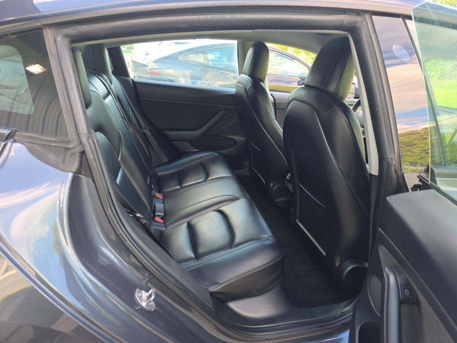 Used 2022 Tesla Model 3 RWD image 12