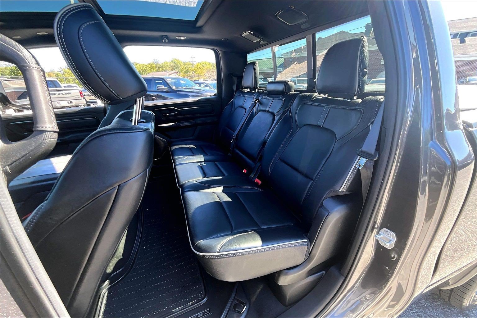 Used 2022 RAM 1500 Limited AWD/4WD image 24