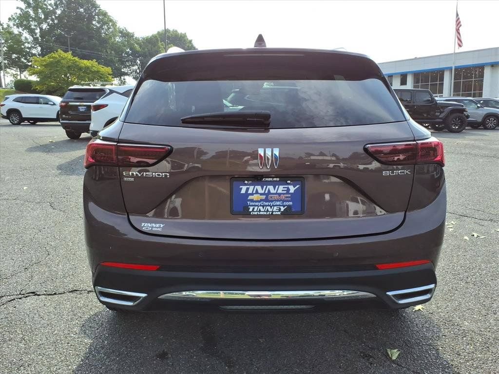 Used 2024 Buick Envision Preferred AWD/4WD image 4