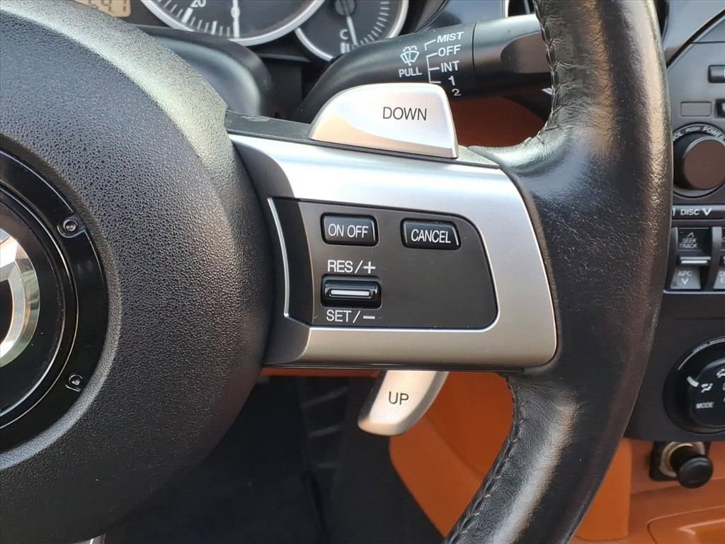 Used 2007 MAZDA MX-5 Miata Grand Touring w/ Premium Pkg image 16