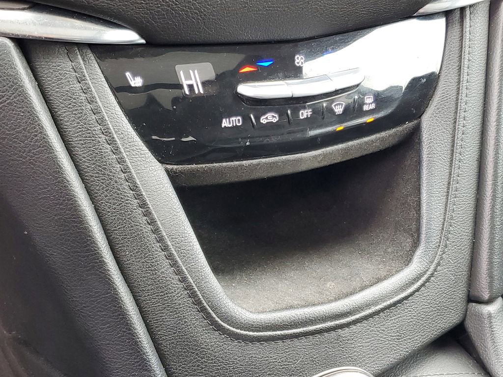 Used 2017 Cadillac XT5 Luxury w/ Driver Awareness Package image 20