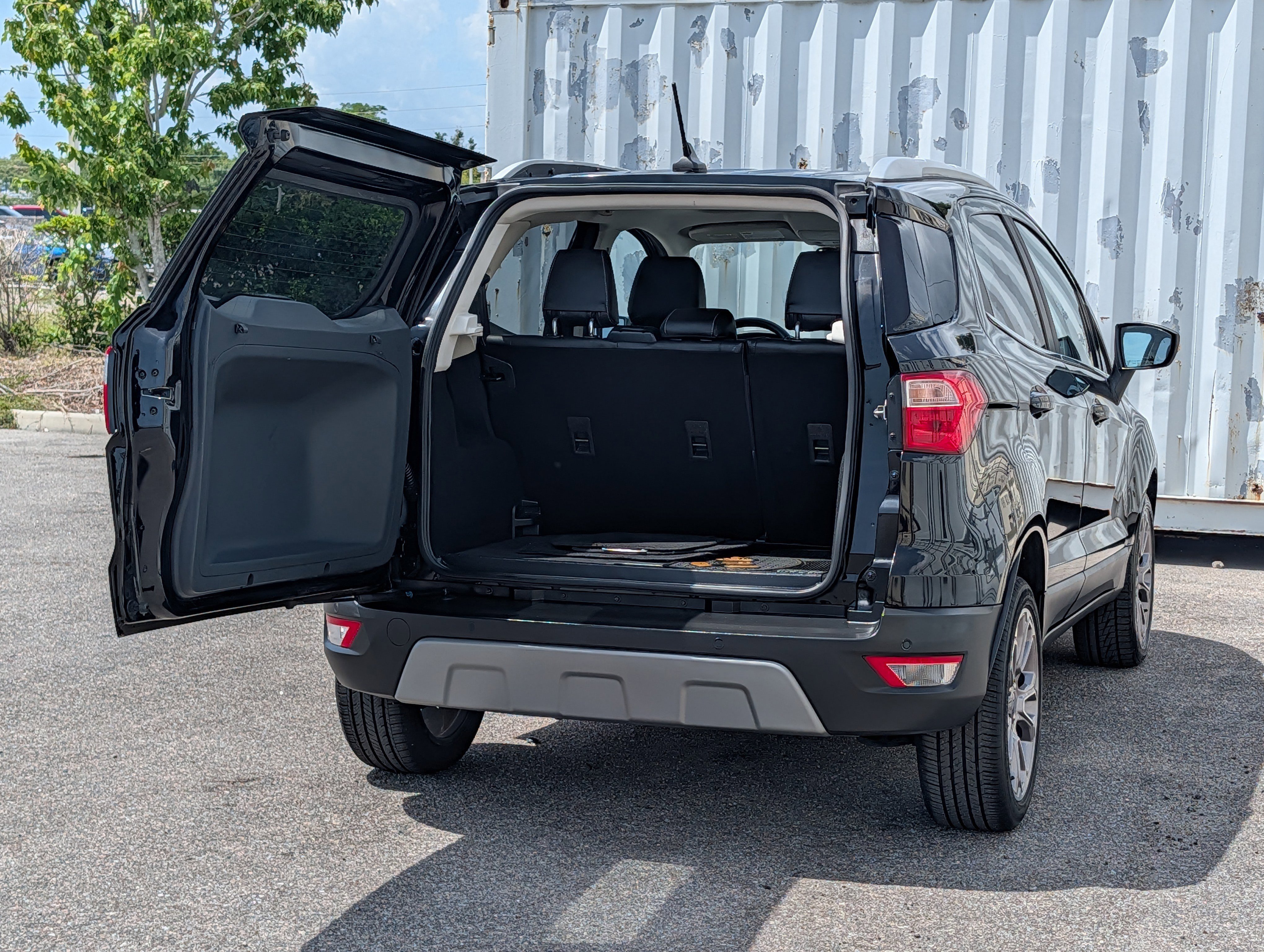 Used 2019 Ford EcoSport Titanium FWD image 13
