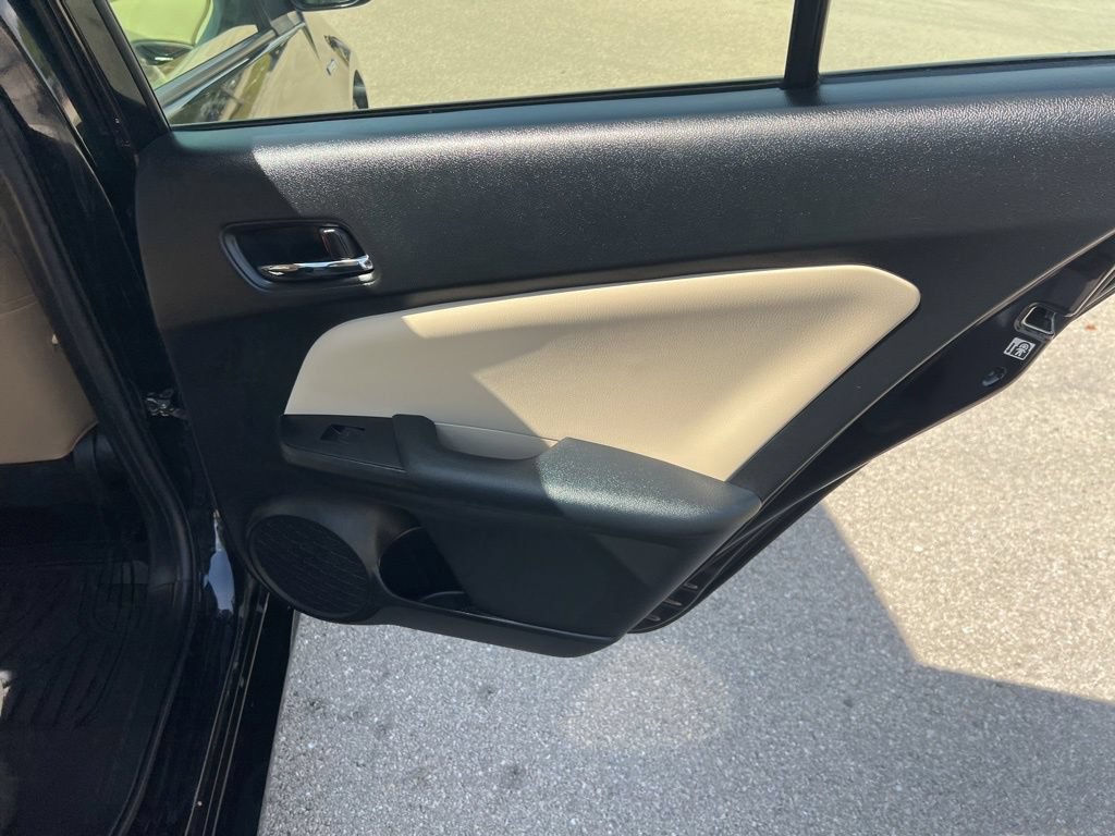 Used 2021 Toyota Prius LE FWD image 24