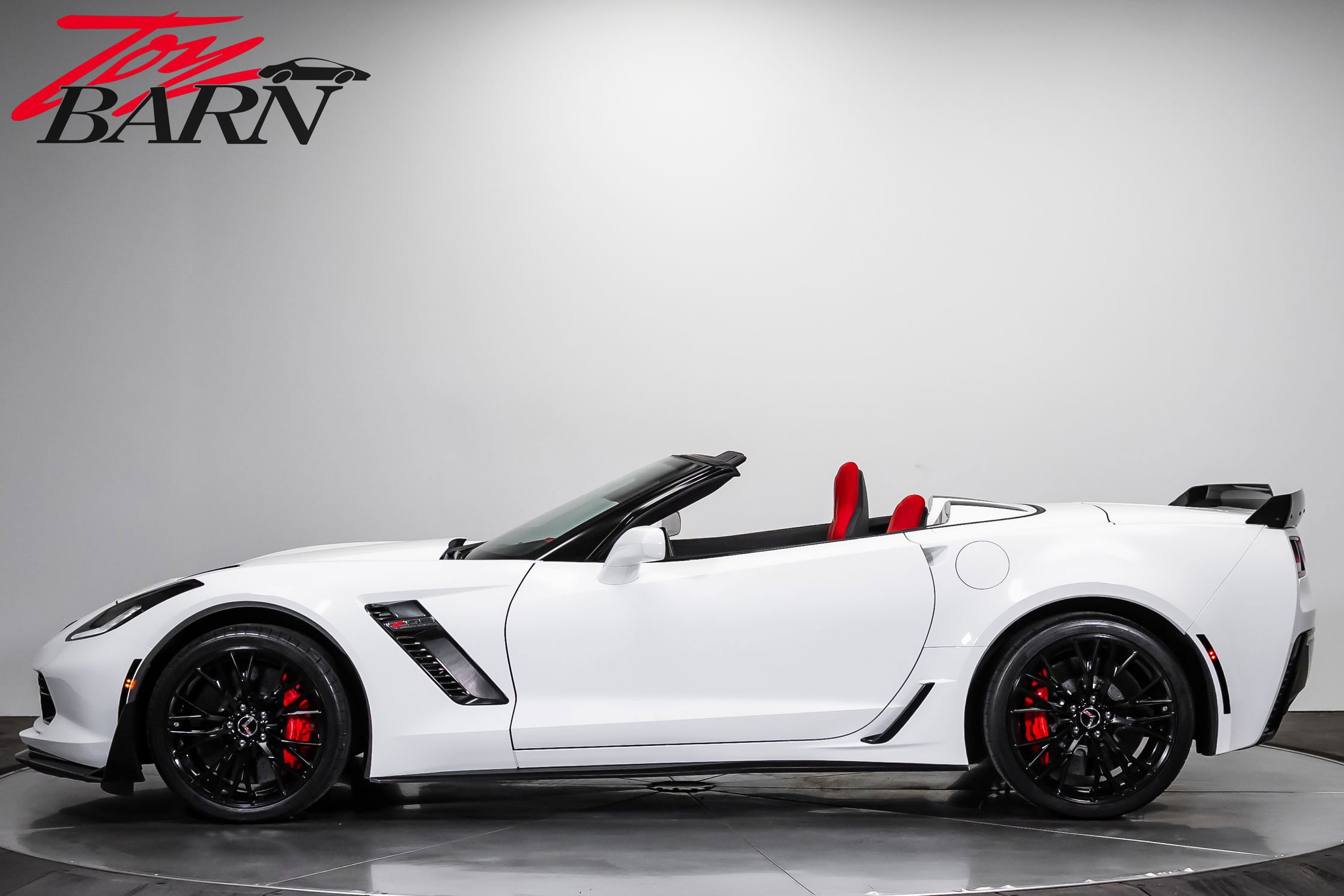 Used 2015 Chevrolet Corvette Z06 w/ 3LZ Preferred Equipment Group RWD video 2