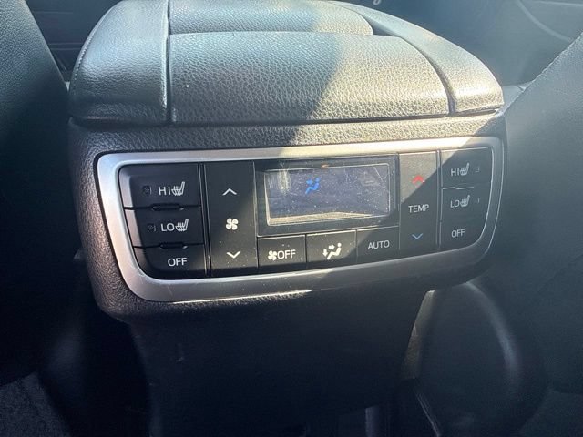Used 2017 Toyota Highlander Limited Platinum w/ Carpet Mat Package AWD/4WD image 17