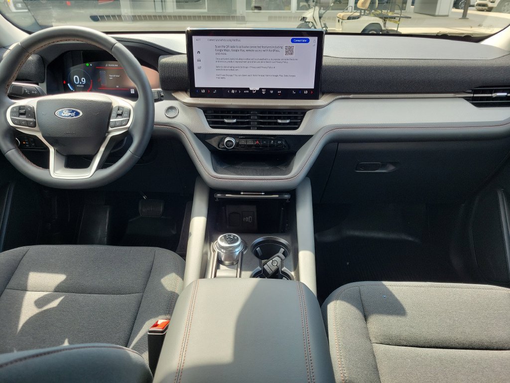 Certified 2025 Ford Explorer Active RWD image 12