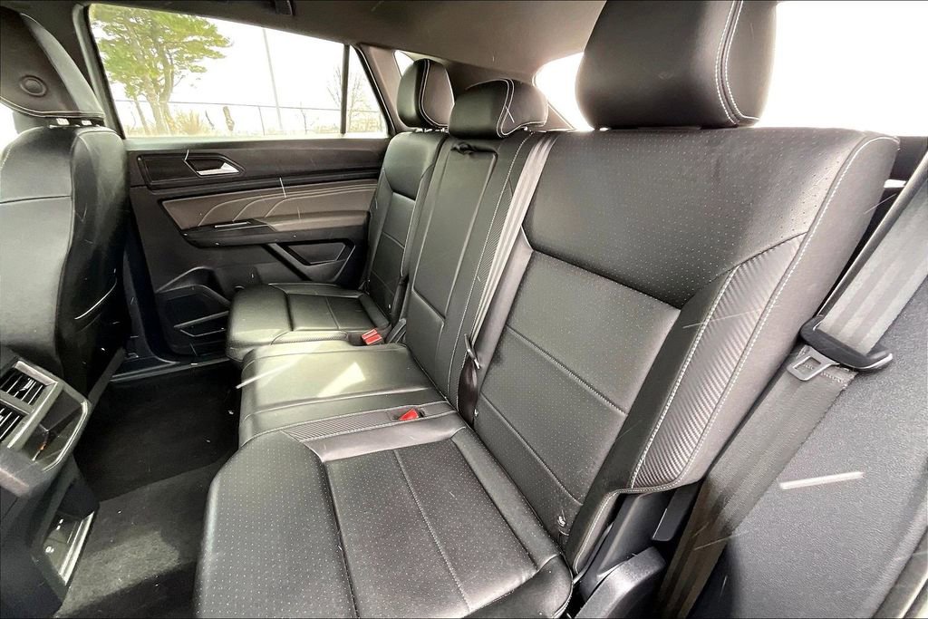 Used 2023 Volkswagen Atlas Cross Sport SEL R-Line image 26