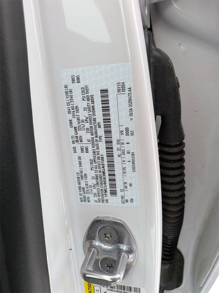 Used 2021 Ford Escape SE image 32