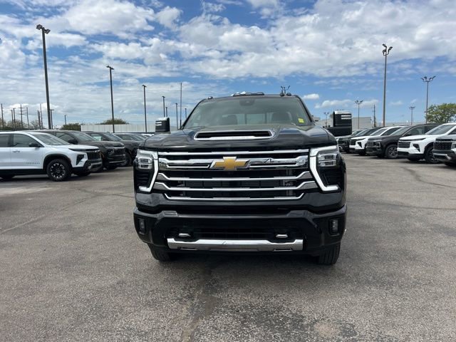 Used 2024 Chevrolet Silverado 3500 High Country w/ High Country Premium Package image 8