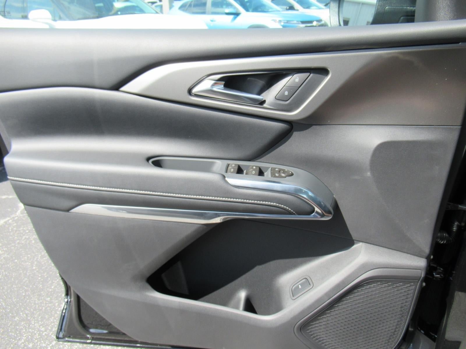 New 2027 Chevrolet Traverse LT FWD image 19