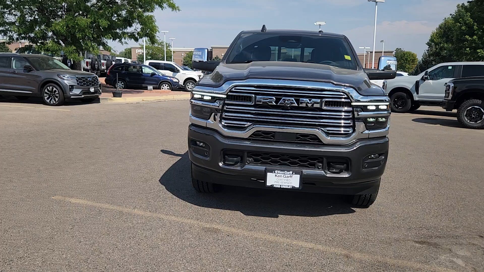 Used 2025 RAM 2500 Laramie AWD/4WD image 17