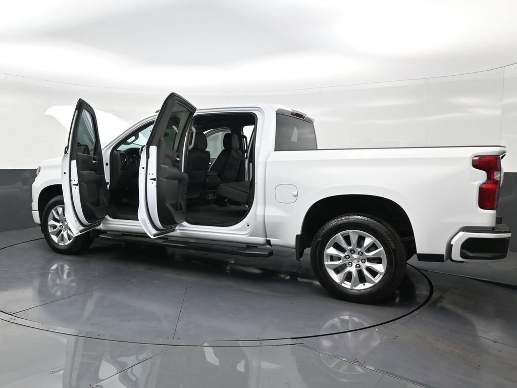 Used 2025 Chevrolet Silverado 1500 Custom image 31