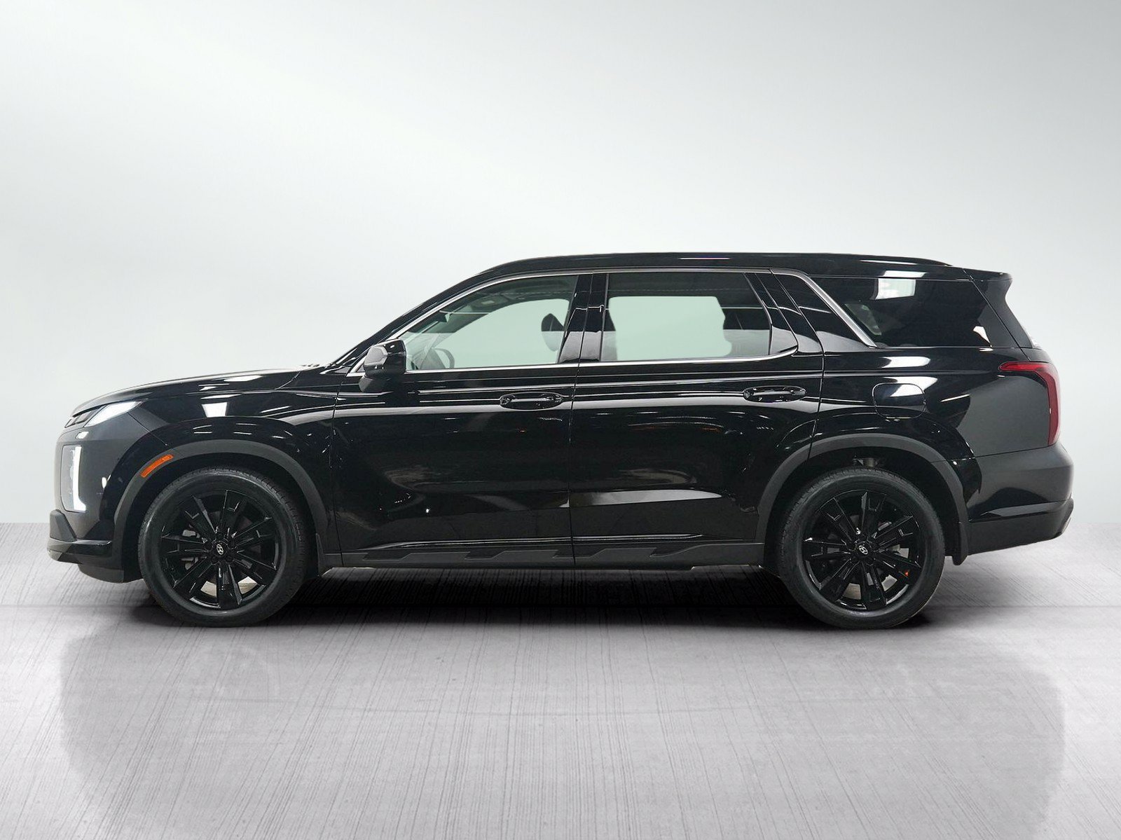 Used 2024 Hyundai Palisade XRT AWD/4WD image 2
