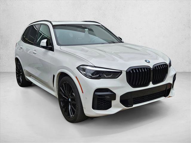 Certified 2023 BMW X5 xDrive40i w/ M Sport Package image 3