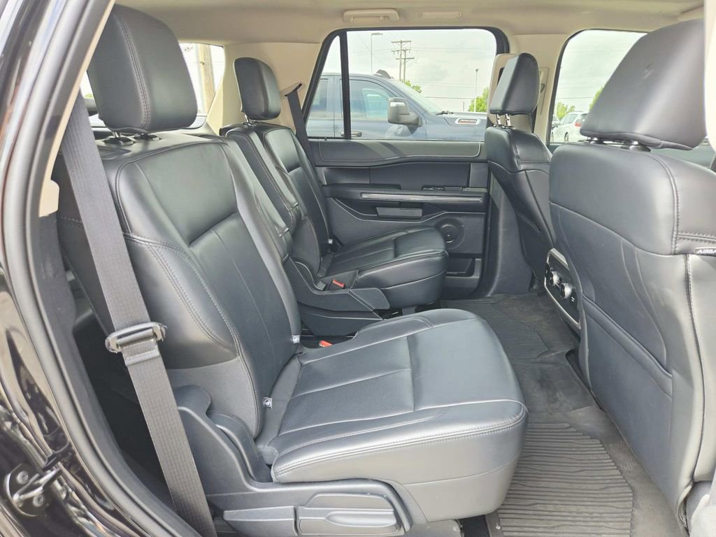 Used 2024 Ford Expedition XLT AWD/4WD image 17