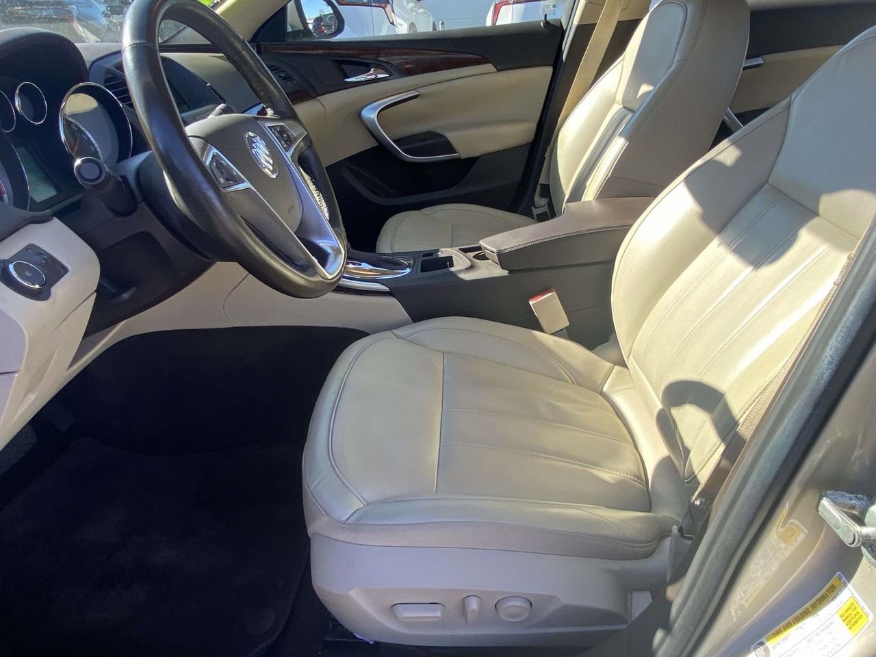 Used 2013 Buick Regal Premium FWD image 14
