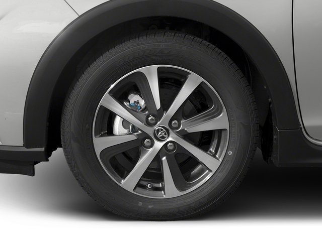 Used 2018 Toyota Prius C One w/ Carpet Mat Package FWD image 11