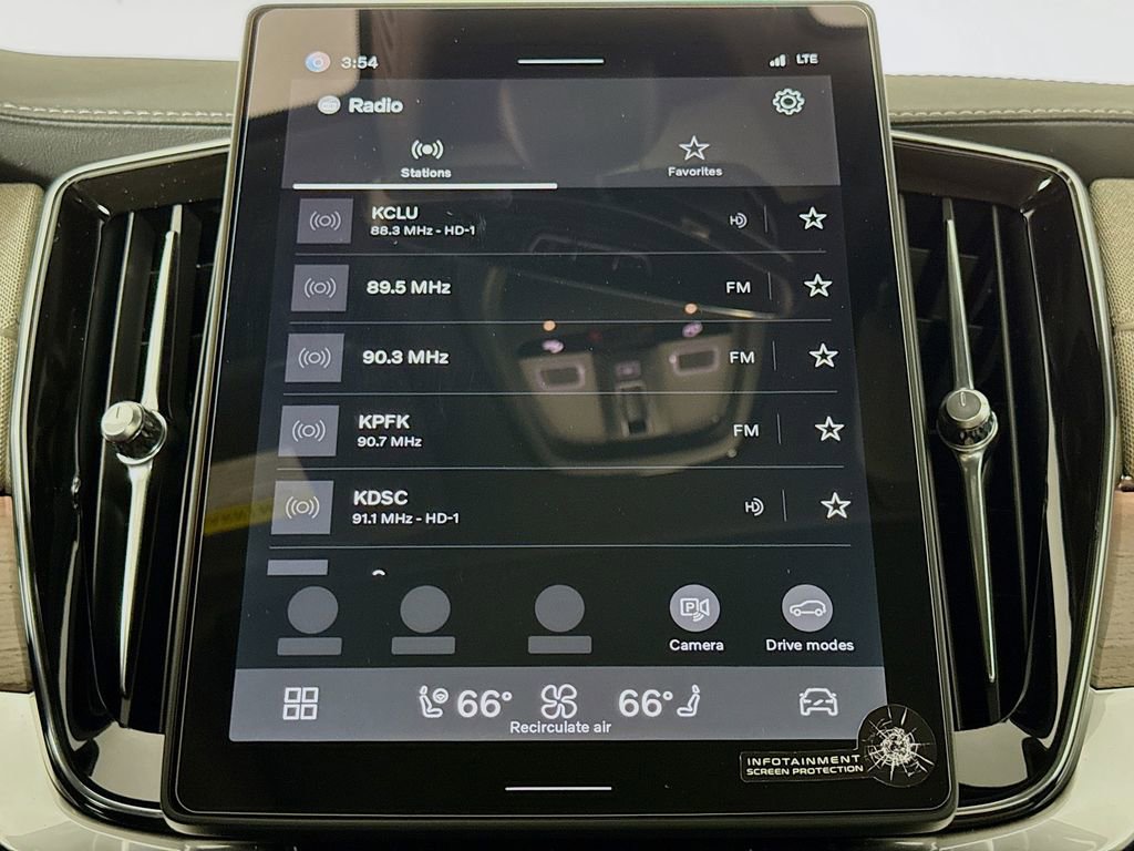 New 2026 Volvo XC90 T8 Plus w/ Protection Package Premier image 15