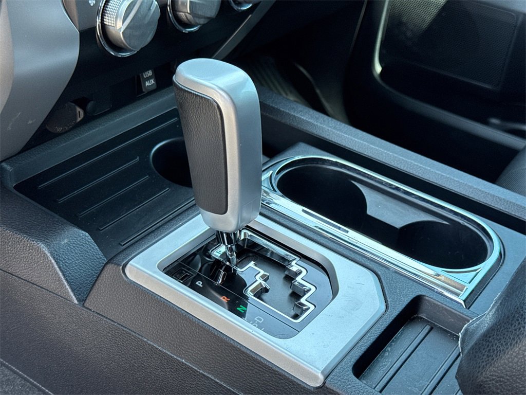 Used 2019 Toyota Tundra SR5 w/ SR5 Upgrade Package image 27