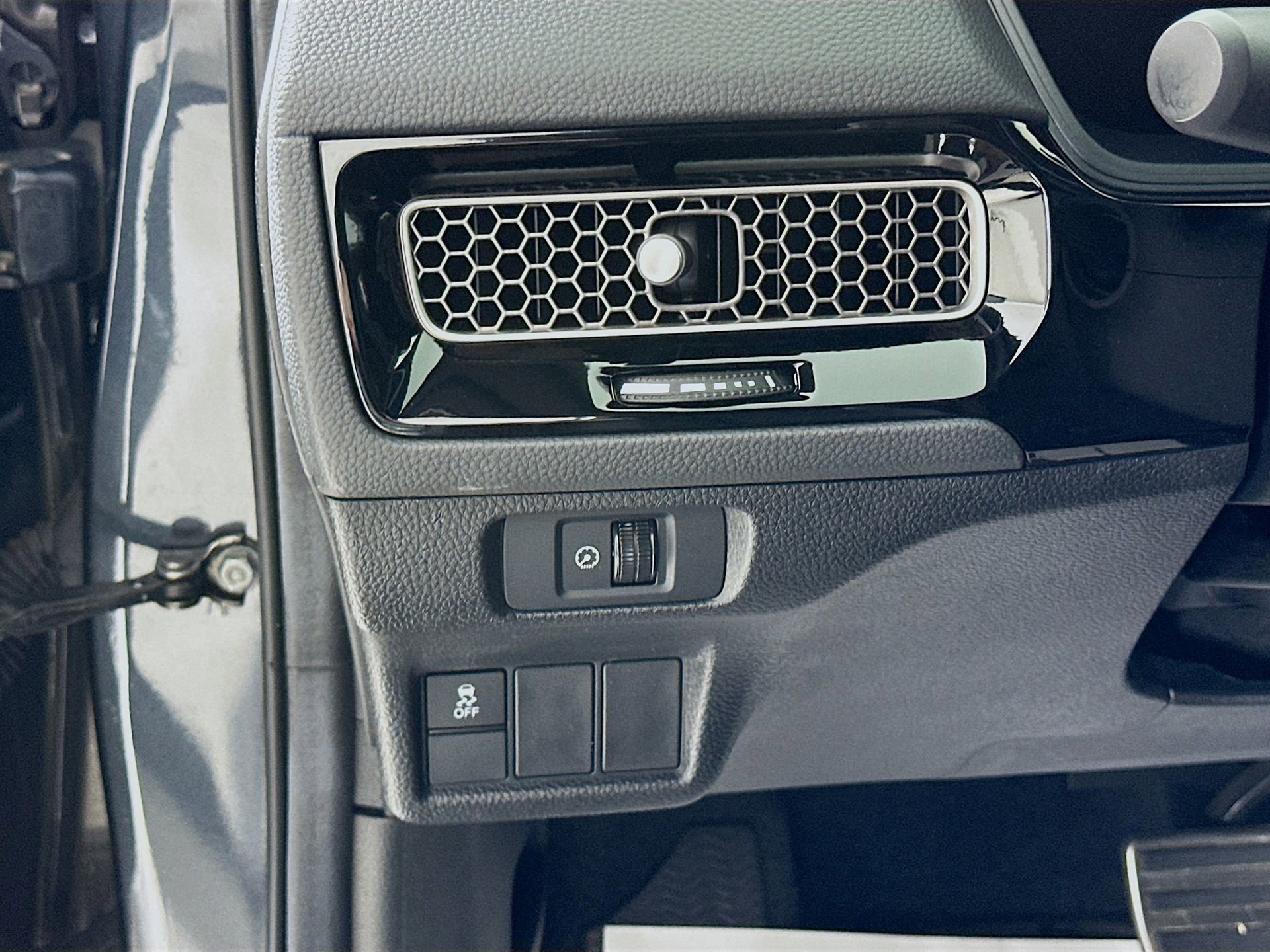 Used 2025 Honda Civic Sport image 11