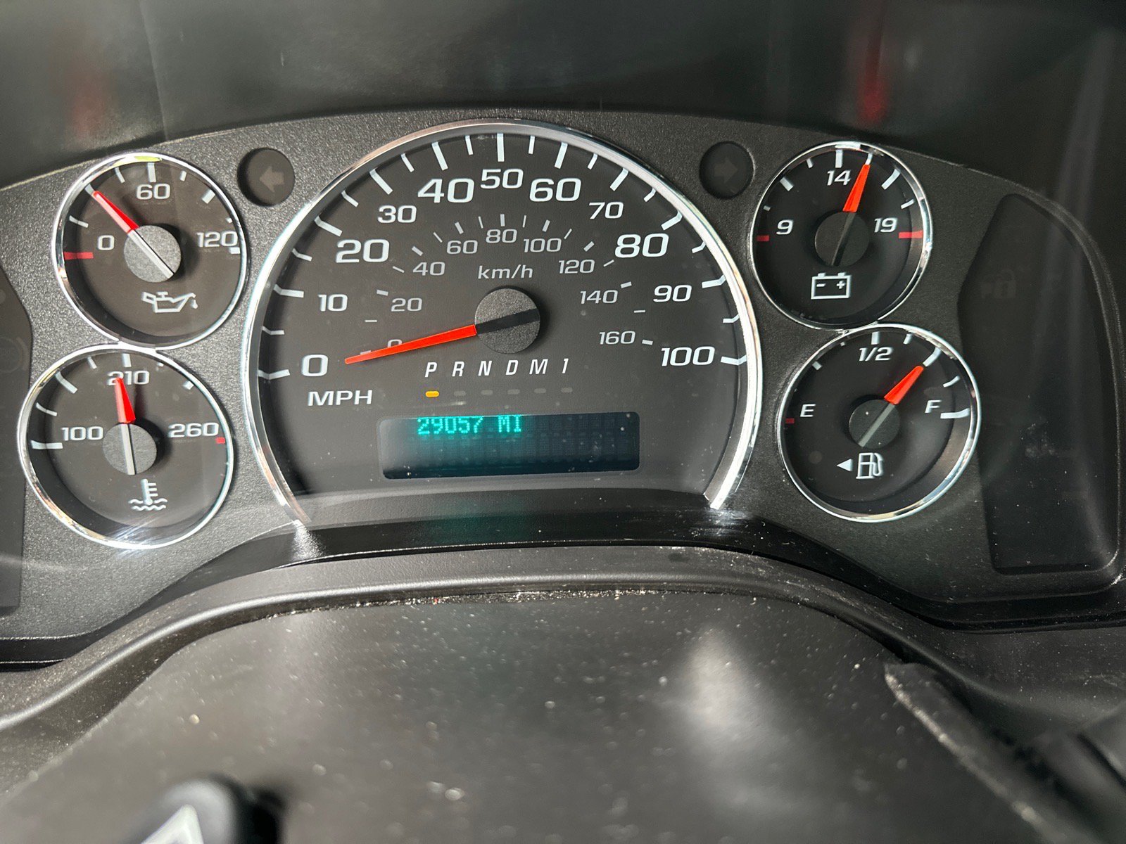 Used 2022 Chevrolet Express 3500 w/ Driver Convenience Package RWD image 15