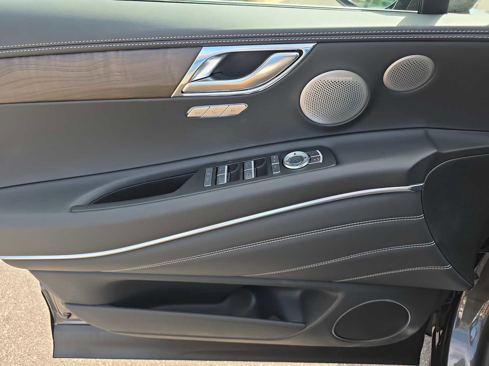 New 2026 Genesis GV80 2.5T Advanced image 15