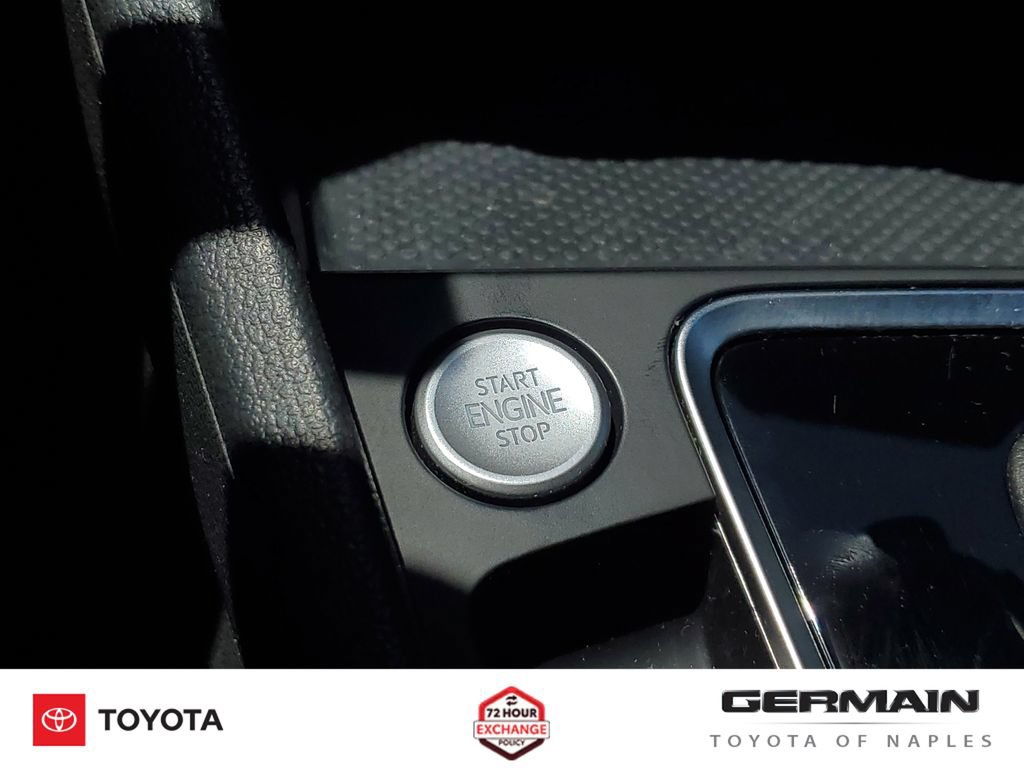 Used 2020 Volkswagen Jetta R-Line w/ R-Line Cold Weather Package FWD image 34