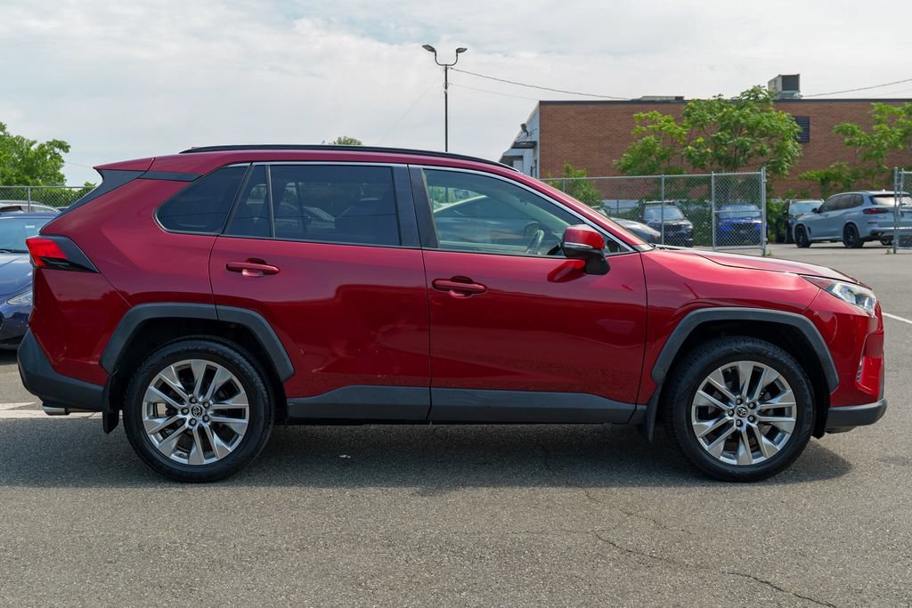 Used 2019 Toyota RAV4 XLE Premium w/ All Weather Liner Package AWD/4WD image 8
